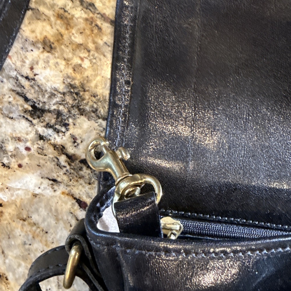 Vintage~ Brahmin Saddle Leather Black Small Crossbody Flap Messenger Bag - Picture 8 of 9